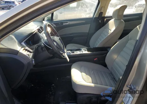 2017 Ford Fusion S z USA, uszkodzony, nr VIN 3FA6P0G71HR411322